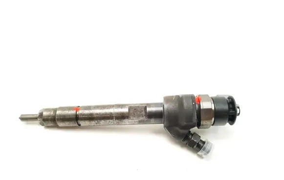 BMW 1 F20 F21 Fuel injector 7798466 0445110289