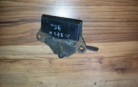 Mazda 323 F Engine bonnet/hood lock/catch
