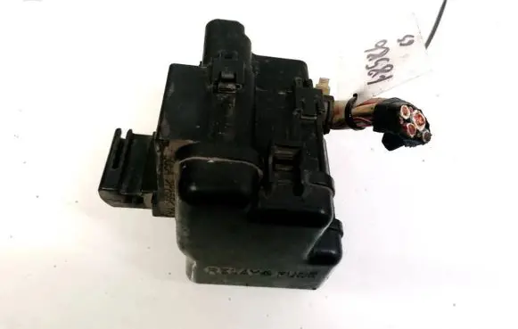 Toyota Previa (XR30, XR40) II Fuse box set