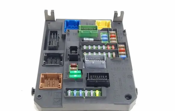 Citroen C4 II Picasso BSM Control unit 9806687980 BSIQ0401 S180204004