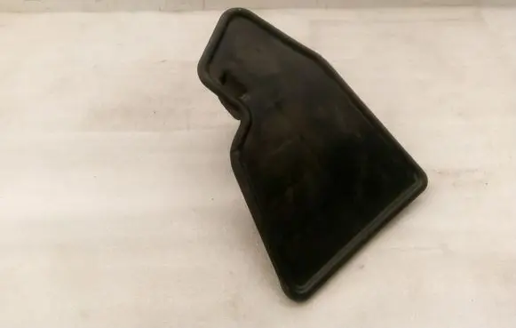 Toyota Avensis T250 Side skirt rear trim 6563105020