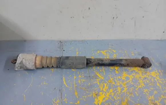 Volkswagen PASSAT B5.5 Rear shock absorber/damper