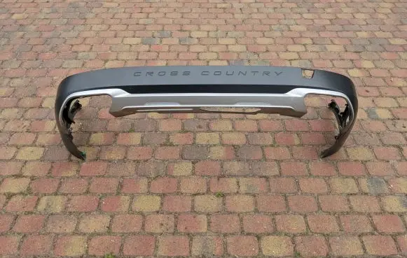 Volvo V90 Cross Country Front bumper 31449365