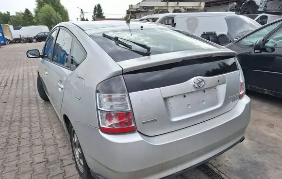 Toyota Prius (NHW20) Tailgate/trunk/boot lid 1C0 1CO NHW20L