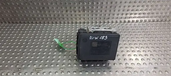 Volkswagen PASSAT B8 ABS Pump S26383031 5Q0614517DA