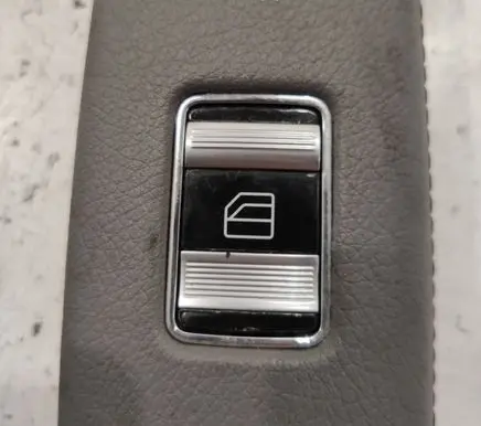Mercedes-Benz S W221 Electric window control switch A2217200389 A2218706051