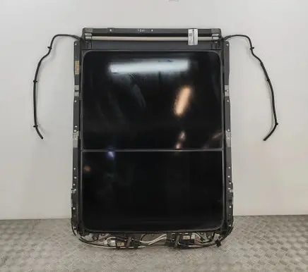Jeep Grand Cherokee (WK) Sunroof set K68081057AA K68081060AA