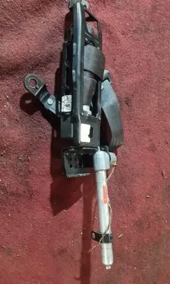 Volvo V50 Front seatbelt 8639693