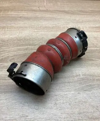 BMW 5 F10 F11 Intercooler hose/pipe 7805401 11279410