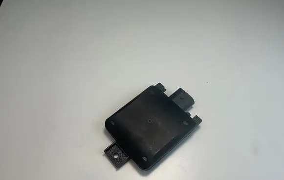 Volkswagen PASSAT B8 Distronic sensor radar 2Q0907686B