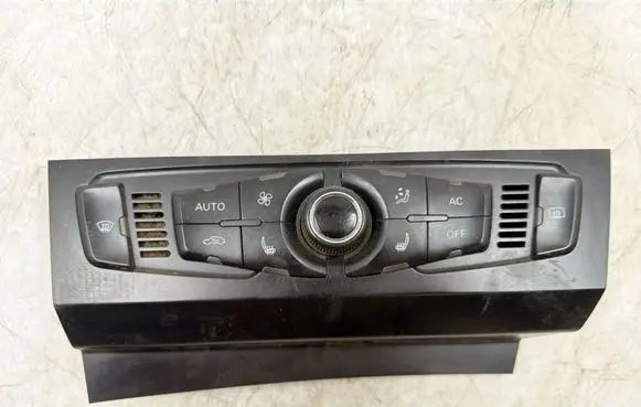 Audi A4 S4 B8 8K Climate control unit 8T1820043AA