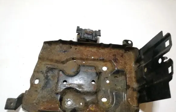Battery box tray