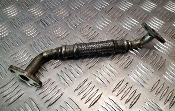 Mercedes-Benz Vito Viano W638 Turbo turbocharger oiling pipe/hose A6111800320