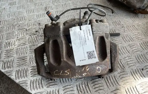 Mercedes-Benz E W212 Front brake caliper