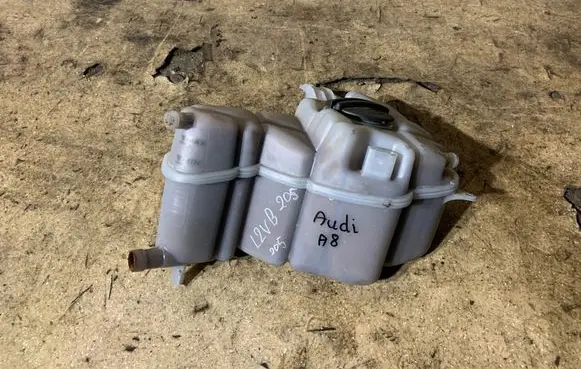 Audi A8 S8 D4 4H Coolant expansion tank/reservoir 4H0121403