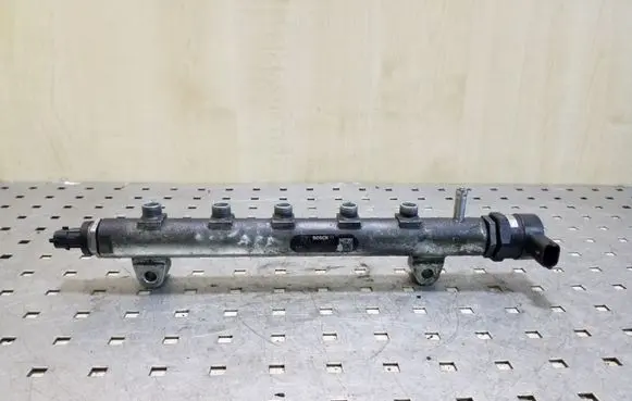 Opel Antara Fuel main line pipe 0445214106 0281002507 0281002937