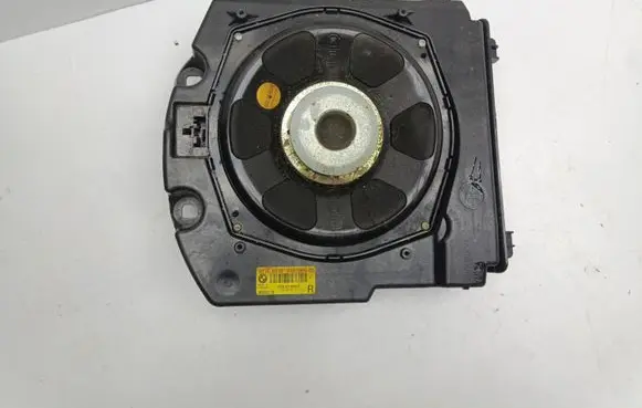 BMW 7 F01 F02 F03 F04 Subwoofer speaker 18820010
