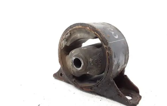 Volvo S40, V40 Engine mount bracket