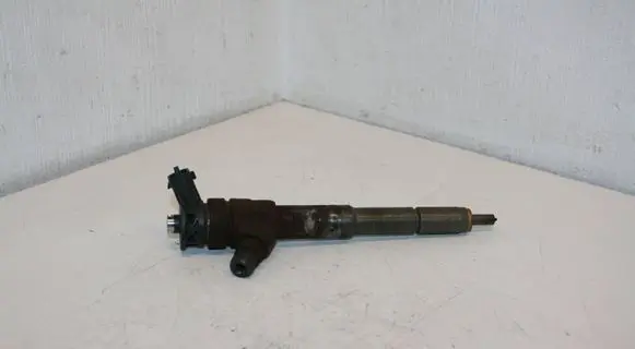 Nissan Note (E12) Fuel injector 0445110485 M8201108033