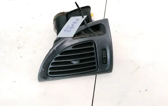 Citroen C5 Dash center air vent grill 963261667A