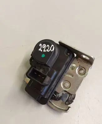 Jeep Grand Cherokee Tailgate window lock/catch/latch 3025926