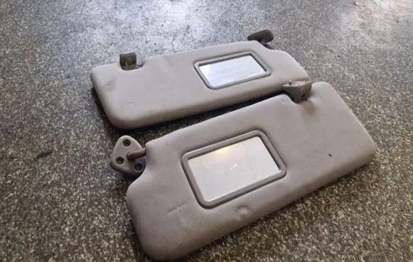 SsangYong Kyron Sun visor