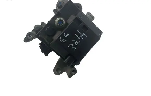 Mercedes-Benz E W210 Water pump A6111500104