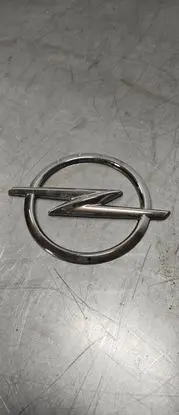 Opel Vivaro Manufacturers badge/model letters 