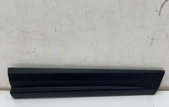 Opel Grandland X Front door trim (molding) 9847689580