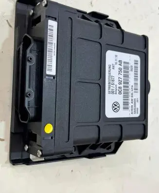Volkswagen Touareg II Gearbox control unit/module