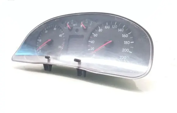 Volkswagen PASSAT B5 Speedometer (instrument cluster) 3B0919881N