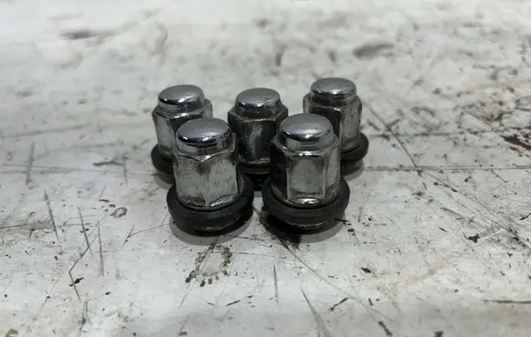 Honda FR-V Nuts/bolts 