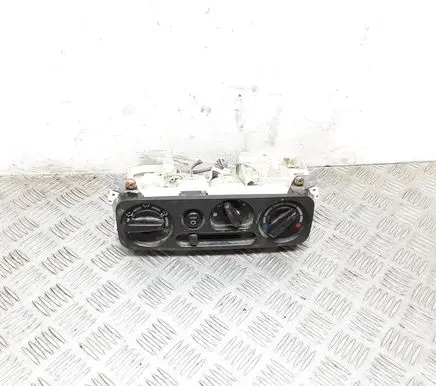 Mitsubishi Pajero Sport I Climate control unit MR360596 06620