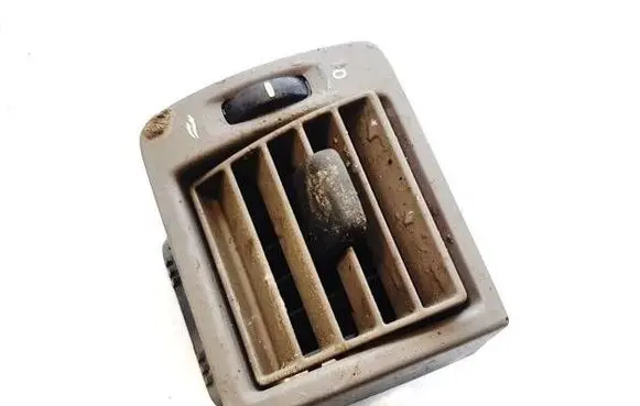 Dash center air vent grill