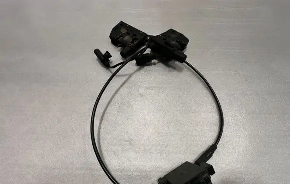Audi A8 S8 D4 4H Engine bonnet/hood lock/catch 4H0823509C 4H0823509