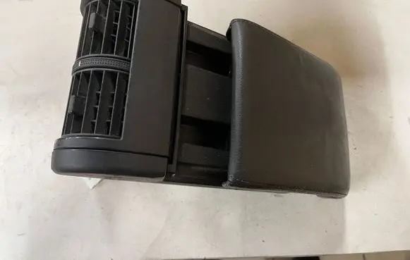 Opel Vectra C Armrest 13171946 1045579
