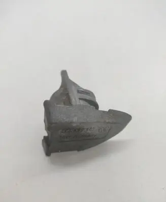 Volkswagen PASSAT B6 Front door handle cover 3C0839167