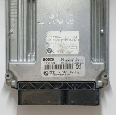BMW 1 E81 E87 Engine control unit/module 7581609 0261S04116