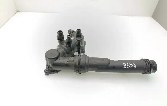Thermostat/thermostat housing