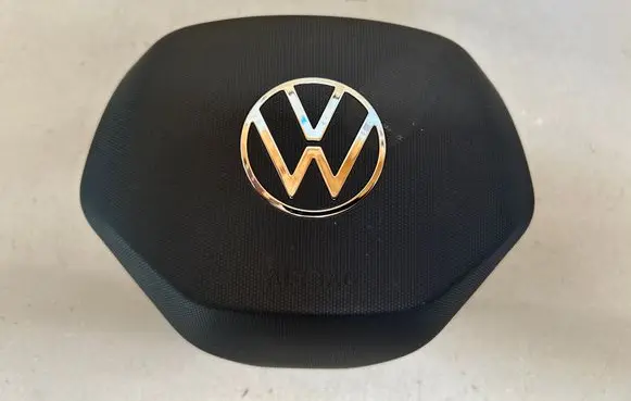 Volkswagen Multivan T7 Steering wheel airbag 7T0880201F