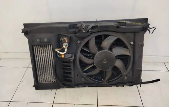 Peugeot 308 Radiator support slam panel 