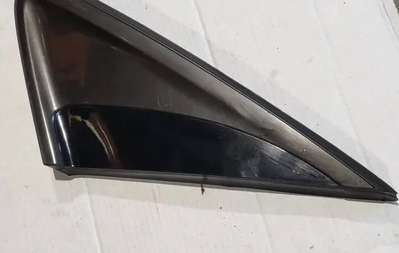 KIA Xceed Rear vent window glass 87820-J7PA0
