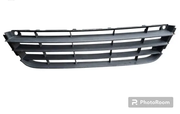 Volkswagen Touran I Front bumper lower grill 1T0853677