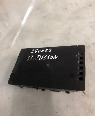 Hyundai Tucson IV NX4 Wireless charging module 95560n7000