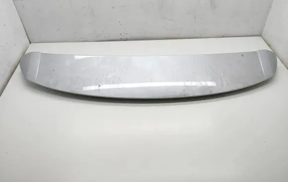 Tailgate/trunk spoiler