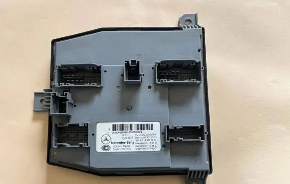 Mercedes-Benz E W213 SAM control unit A2139002808 5DK01077606 A2139014203