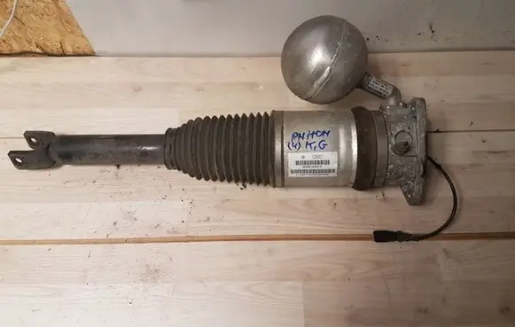 Volkswagen Phaeton Shock absorber/damper/air suspension 30D016001K