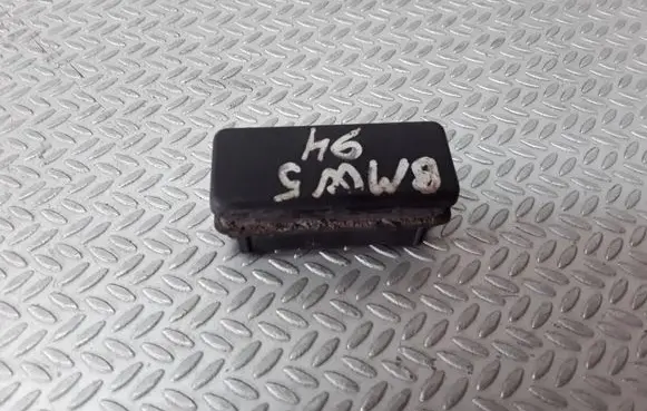 BMW 5 E34 Hazard light switch 61311374220