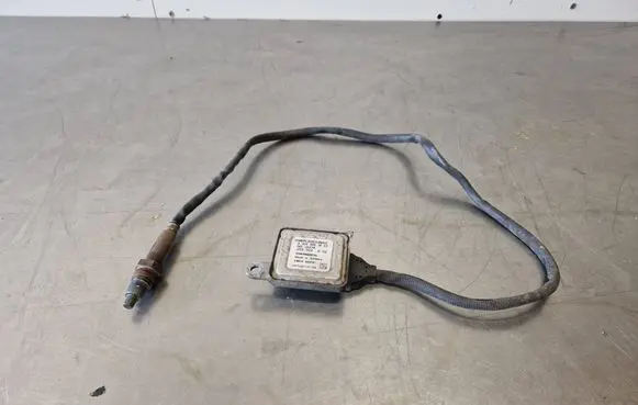 Mercedes-Benz C W205 Lambda probe sensor A0009053603
