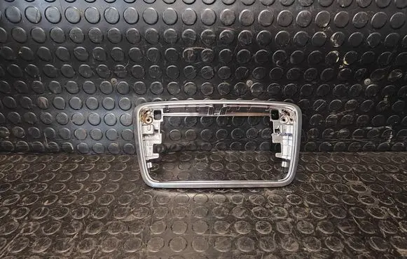 Mercedes-Benz CLA C117 X117 W117 Radio/GPS head unit trim 1119088X